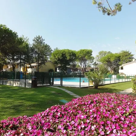 Terraced With Garden And Pools Villa Bibione