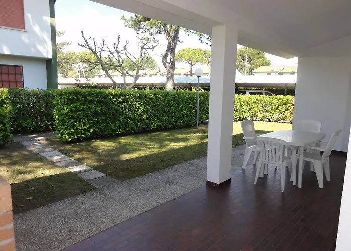 Terraced With Garden And Pools Villa *