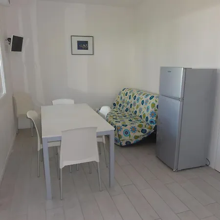 Terraced With Garden And Pools Μπιμπιόνε