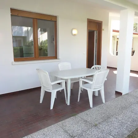 Terraced With Garden And Pools Μπιμπιόνε