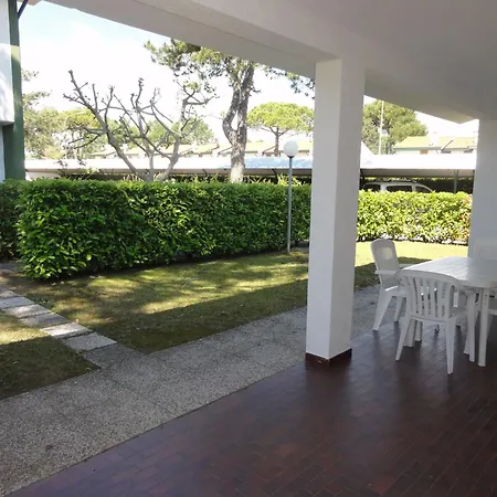 Terraced With Garden And Pools Villa *